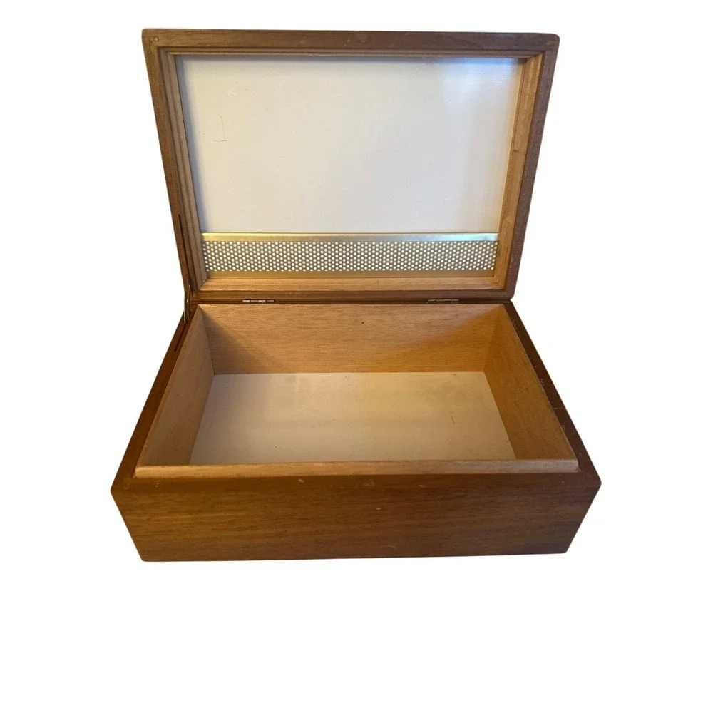 Vintage‎ Wooden Jewelry Box With Brass Plate Accent